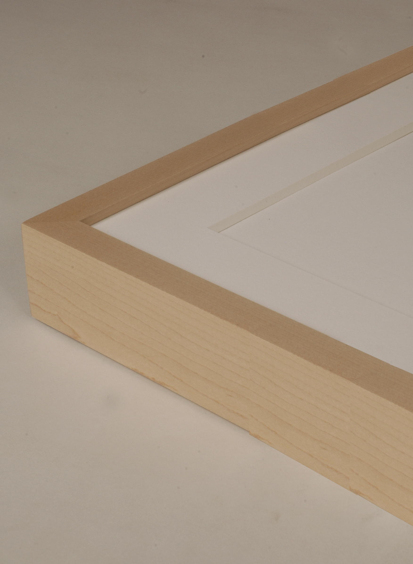Wood: Maple Finish: 01 Clear Lacquer