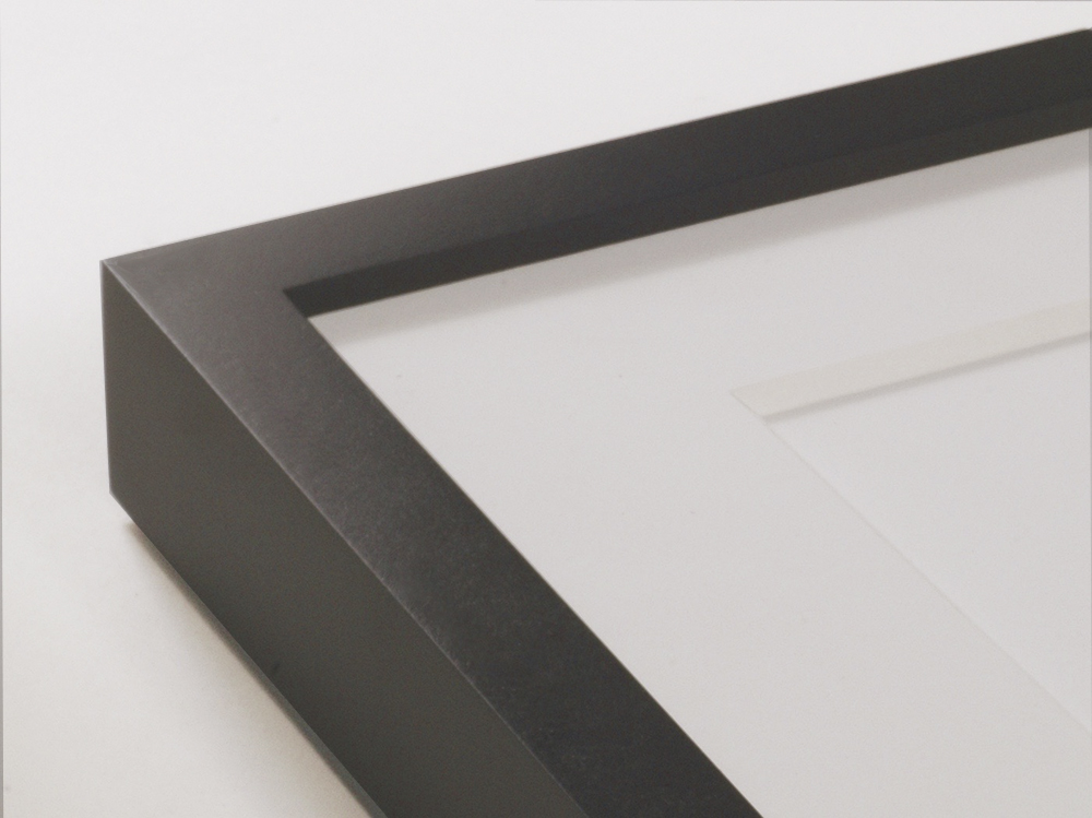 106MP14 - Version 2 Profile: 106
Finish: 13 black opaque
with 3/4" strainer